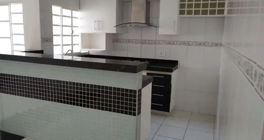 Espetacular casa tipo para venda em Villa Real com 2 quartos, sendo 1 suíte, 84m²