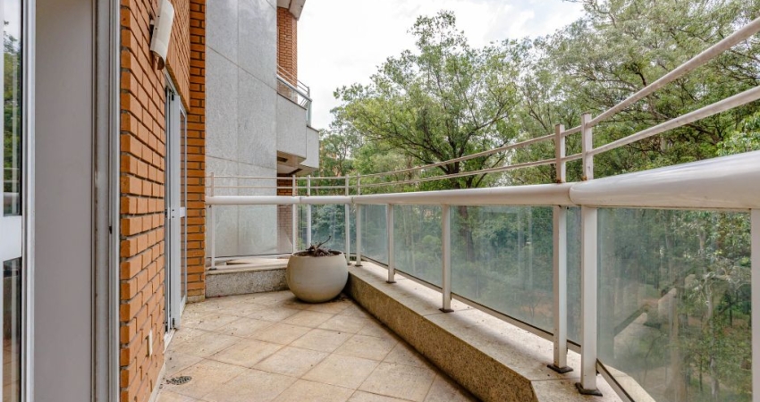 Apartamento duplex, condomínio exclusivo, 3 suítes, 6 vagas