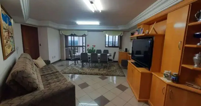 Excelente apartamento com 4 quartos e 4 vagas no centro de ponta grossa