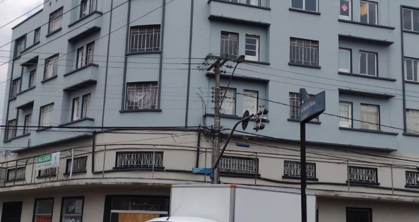 Viva com Estilo nas Mercês – 1 Dorm, Ambientes Aconchegantes e Localização Privilegiada por R$ 265 mil!