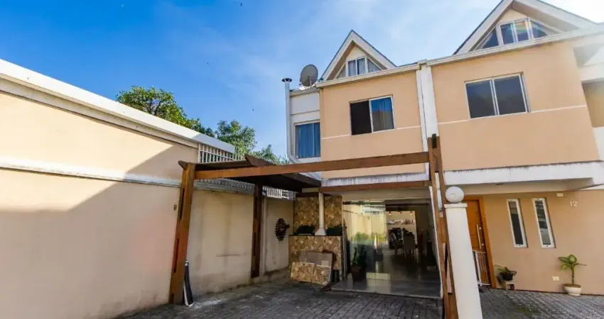 Oportunidade Única no Uberaba: Seu Novo Sobrado Espera por Você!