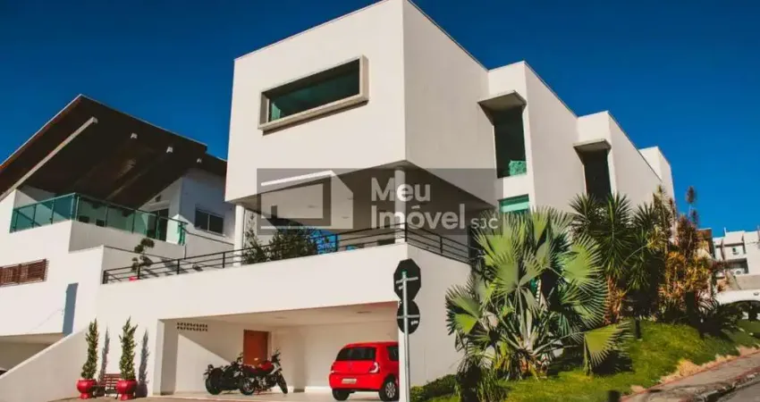 Casa a venda com 06 quartos em Condominio no Urbanova