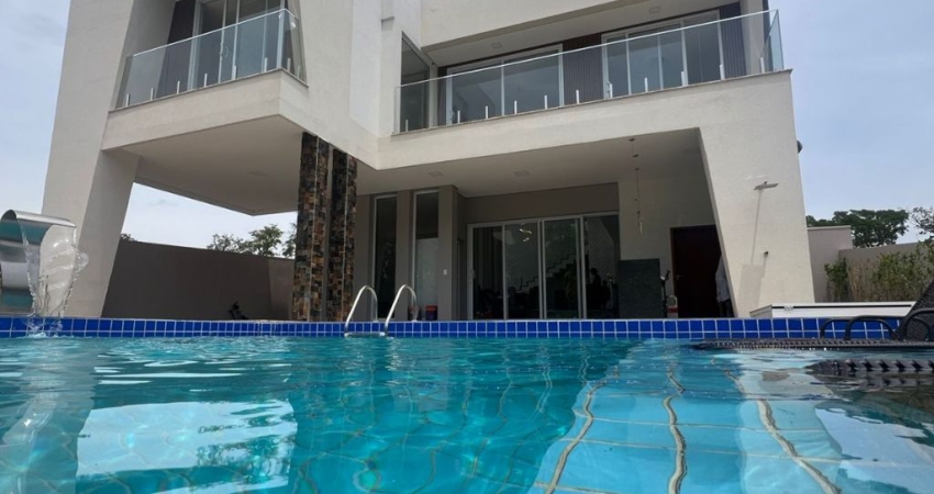 Casa Assobradada - 228m² - Riveira de Santa Cristina XIII - Paranapanema - SP
