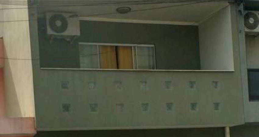 Casa para Venda em Salto, Jardim Saltense, 3 dormitórios, 1 suíte, 3 banheiros, 2 vagas