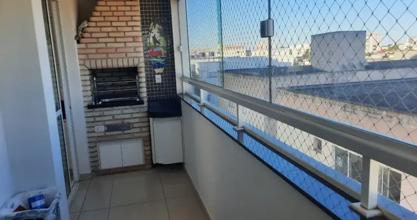 Lindo apartamento no copacabana com 70m², com suíte e sacada