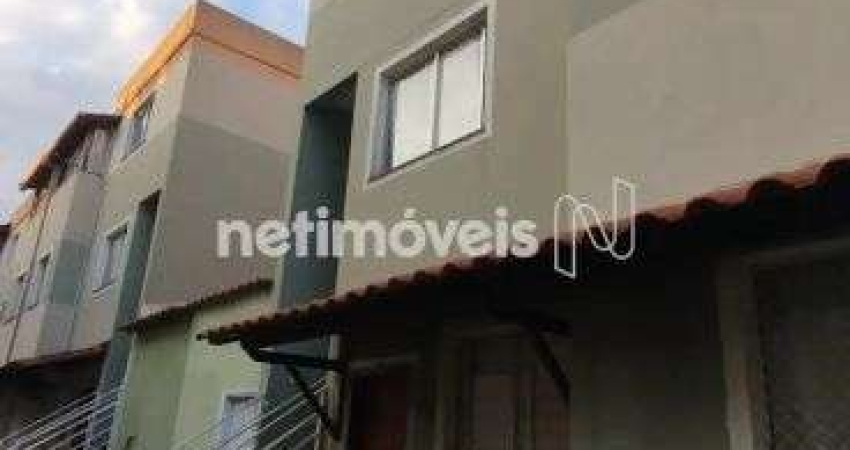 Casa com 2 quartos à venda na Rua do Registro, Vila Magdalena, Contagem