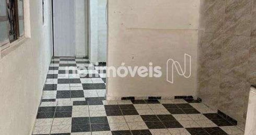 Casa com 2 quartos à venda na Rua Francisco Leandro Cunha, Vila Magdalena, Contagem