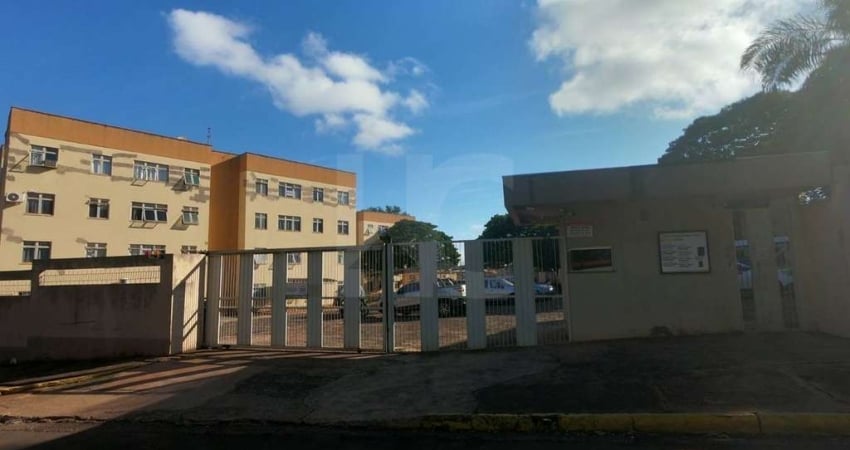 Apartamento no Residencial Eudes Costa
