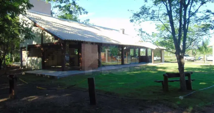 Casa com 2 quartos à venda no Centro, Bonito 