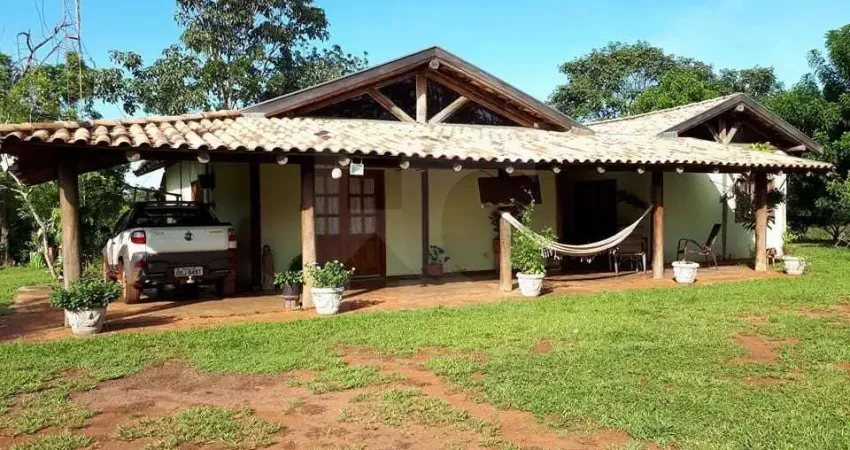 Casa à venda no Centro, Terenos 