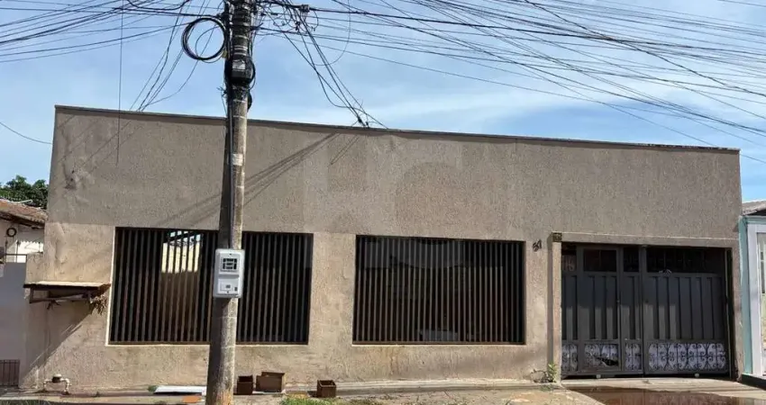 Casa com 2 quartos para alugar na Rua Alceste, 57, Conjunto Residencial Estrela do Sul, Campo Grande