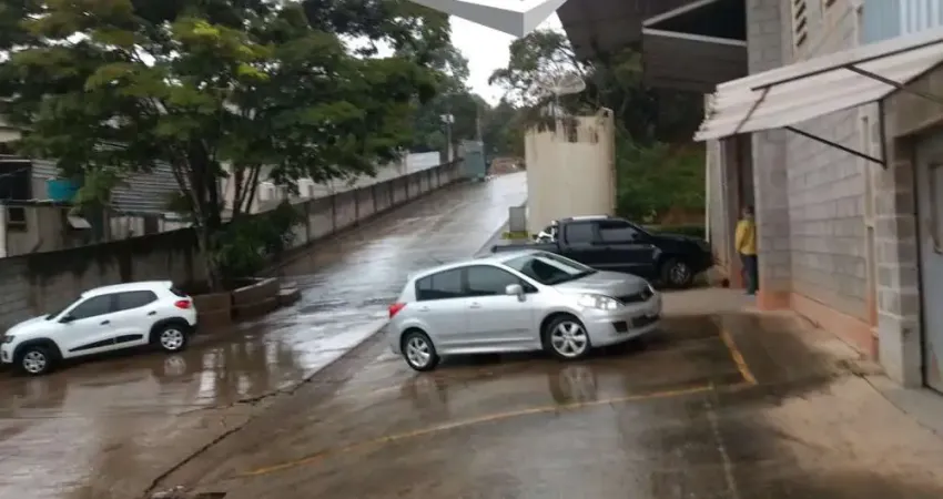 Barracão / Galpão / Depósito para alugar na Rua Balão Mágico, 1195, Jardim do Rio Cotia, Cotia