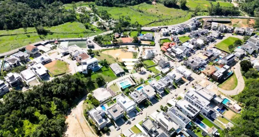 Terreno em condomínio fechado à venda na Avenida das Arapongas, 1265, Ariribá, Balneário Camboriú
