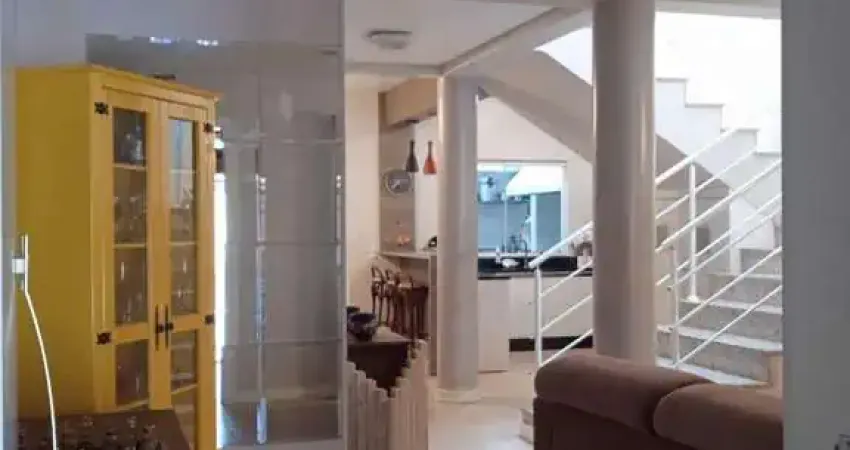Casa com 3 quartos à venda na Rua 1500, 1398, Centro, Balneário Camboriú