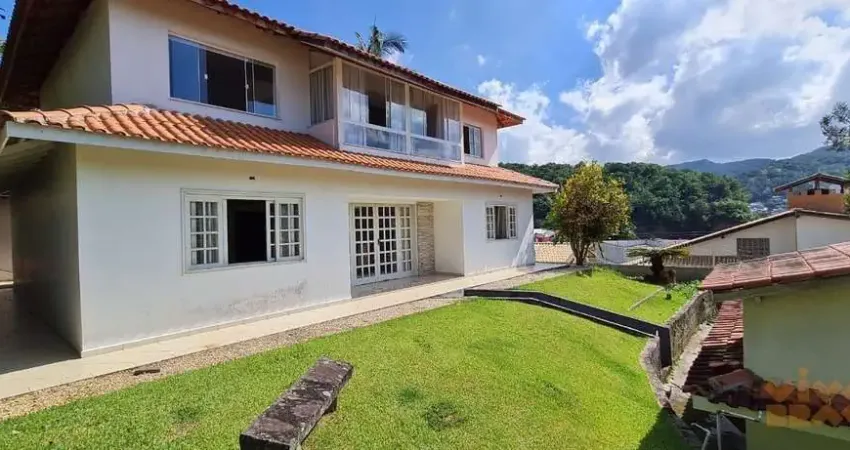 Casa com 4 quartos à venda na Rua José Watzko, 102, Praia dos Amores, Balneário Camboriú