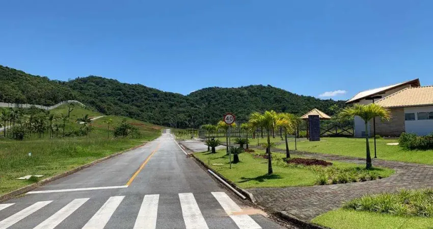 Terreno à venda na Avenida João Da Costa, 1764, Rio do Meio, Camboriú