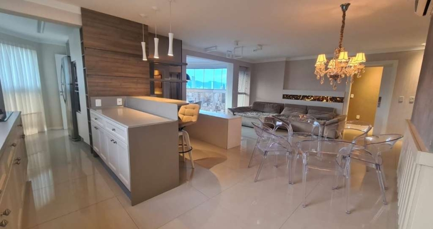 Apartamento com 3 quartos à venda na Rua 3110, 193, Centro, Balneário Camboriú