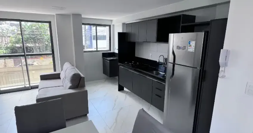 Alugo apartamento mobiliado no cabo branco à poucos passos do mar