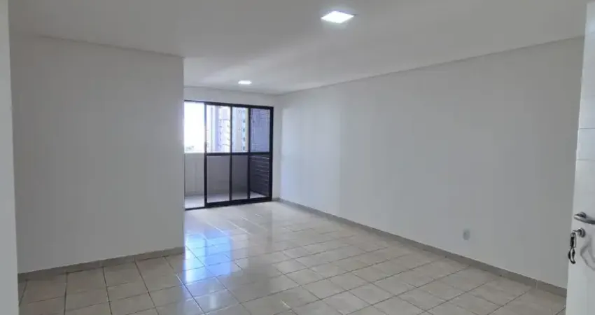 Apartamento com 3 quartos para alugar na Rua Silvino Lopes, Tambaú, João Pessoa