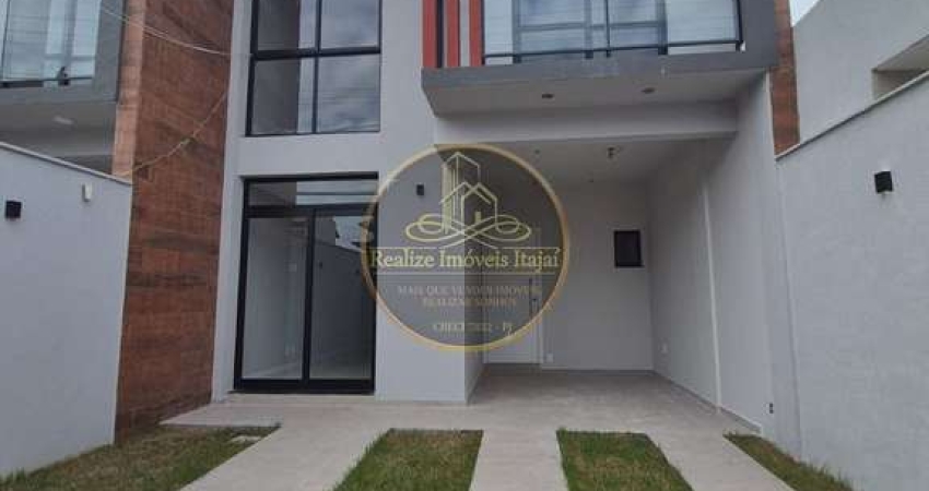 Sobrado com com 1 suíte, 1 demi-suíte e 1 dormitório à venda, 102 m² por R$ 900.000,00 - São João - Itajaí/SC