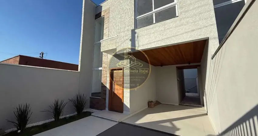 Sobrado com 1 suítes + 2 dormitórios à venda, 115m m² por R$ 830.000 - Cordeiros - Itajaí/SC