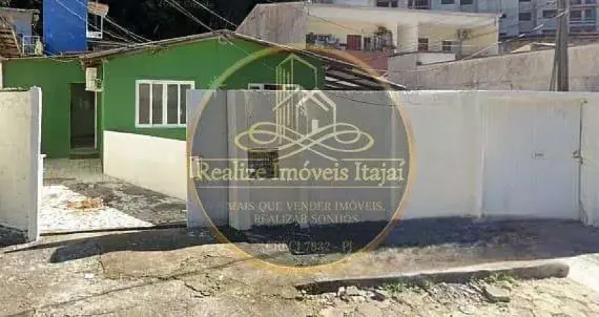 Casa com 4 dormitórios sendo uma suíte à venda, 130m² por r$ 690.000,00 - fazenda- itajaí/sc