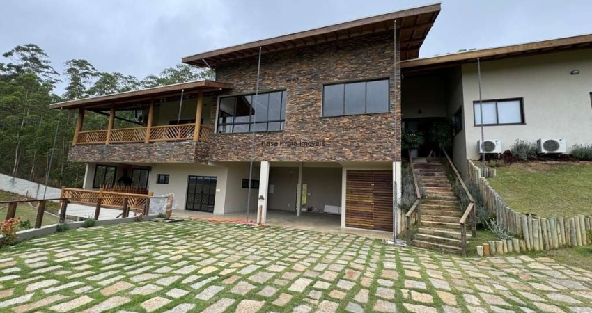 Casa em condomínio fechado com 4 quartos à venda na Zona Rural, Paraibuna 