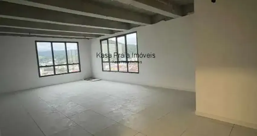 Sala comercial Greem Office (nova) para venda e locação frente mar no Centro de Caraguatatuba/SP