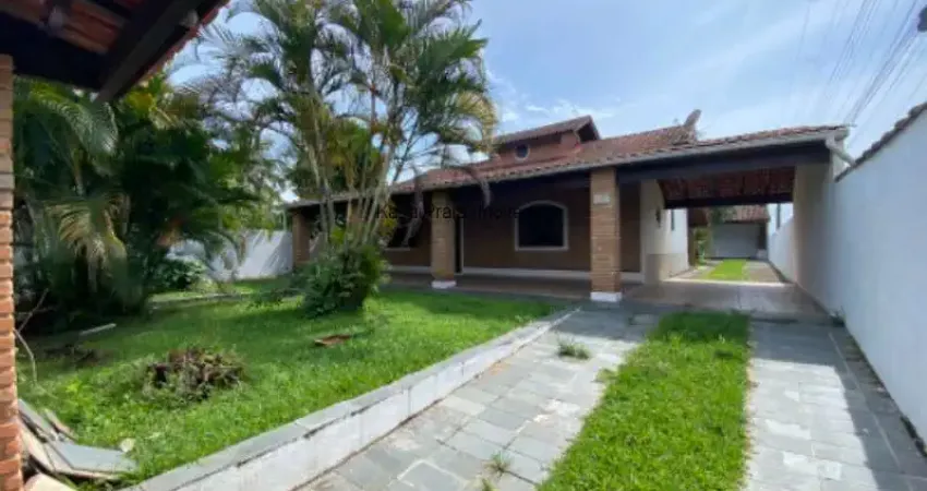Casa com 6 dorm e Piscina porto novo