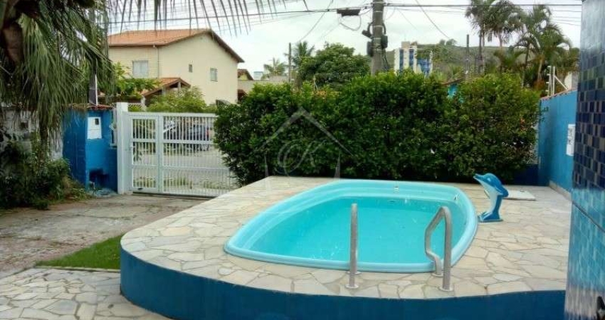 CASA TÉRREA 'A VENDA CERCA DE 400 METROS DE DISTÂNCIA DA PRAIA MARTIM DE SÁ, CARAGUATATUBA/SP