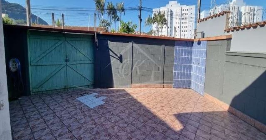 CASA TÉRREA PARA VENDA COM 03 DORMITÓRIOS NA PRAIA MARTIM DE SÁ, CARAGUATATUBA/SP