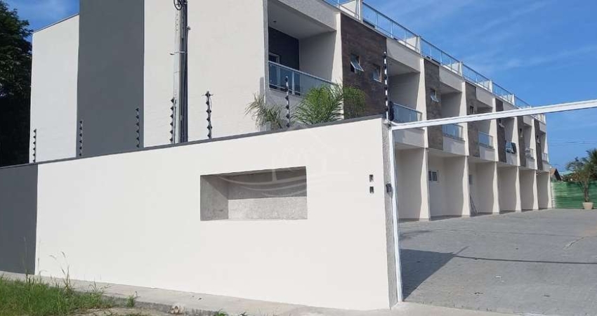SOBRADO TRIPLEX 'A VENDA 200 METROS DA PRAIA DO MASSAGUAÇÚ COM 03 DORMITÓRIOS, CARAGUATATUBA/SP