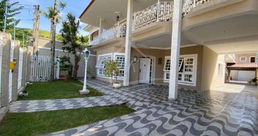 Casa com 4 quartos à venda na Praia do Arrastão, São Sebastião 
