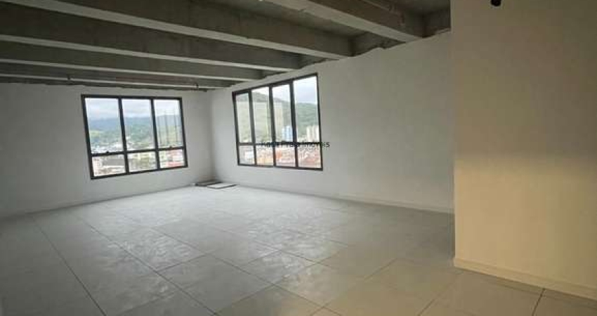 SALA COMERCIAL (NOVA) PARA VENDA E LOCAÇÃO NO CENTRO DE CARAGUATATUBA