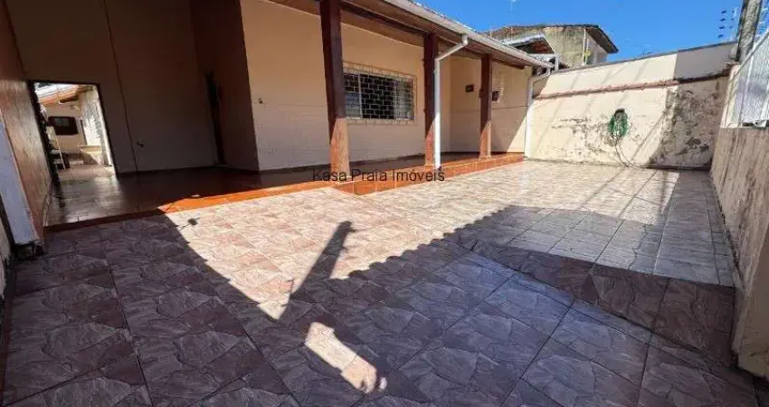 Casa com 3 quartos para alugar no Centro, Caraguatatuba