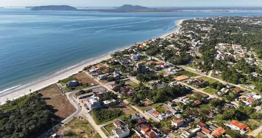 Lote à venda em Itapoá-SC | Oportunidade para quem busca investimento em Itapoá - Lote com 384m2 a 200 metros da praia!
