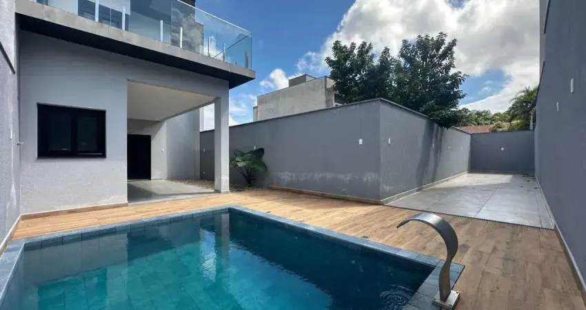 Sobrado Geminado à Venda no Bairro América | 3 Suítes, Piscina, Closet e Alto Padrão