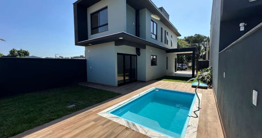 Sobrado na Quinta dos Açorianos em Barra Velha | Semimobiliado | Piscina, Espaço, Conforto e Qualidade a 150m da Lagoa e 250m do Mar! Venha Conhecer!