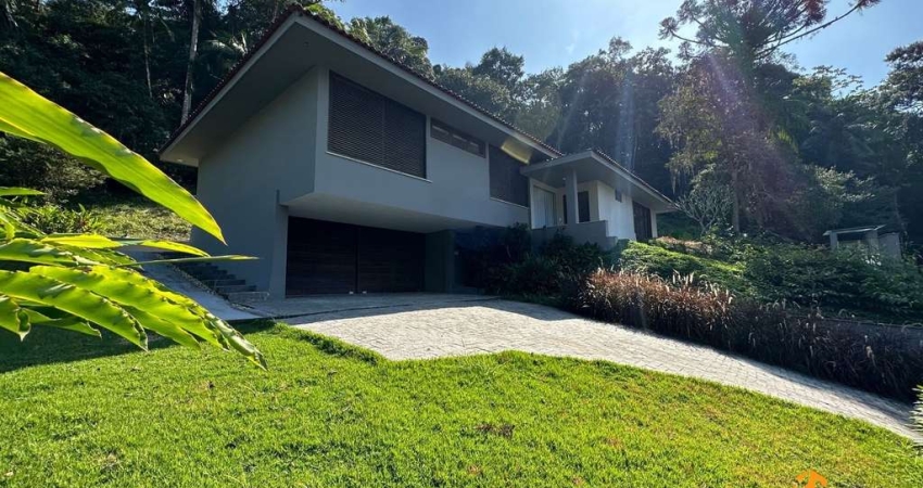 Casa Semimobiliada Centro de Joinville | Oportunidade de morar no melhor de Joinville