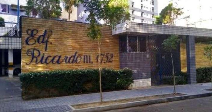 Apartamento à venda em Recife-PE, Casa Forte: 2 quartos, 1 suíte, 2 salas, 1 banheiro, 1 vaga de garagem, 74m². Venha conferir!