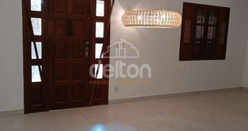 Casa para Venda em Governador Valadares / MG no bairro Ilha dos Araújos