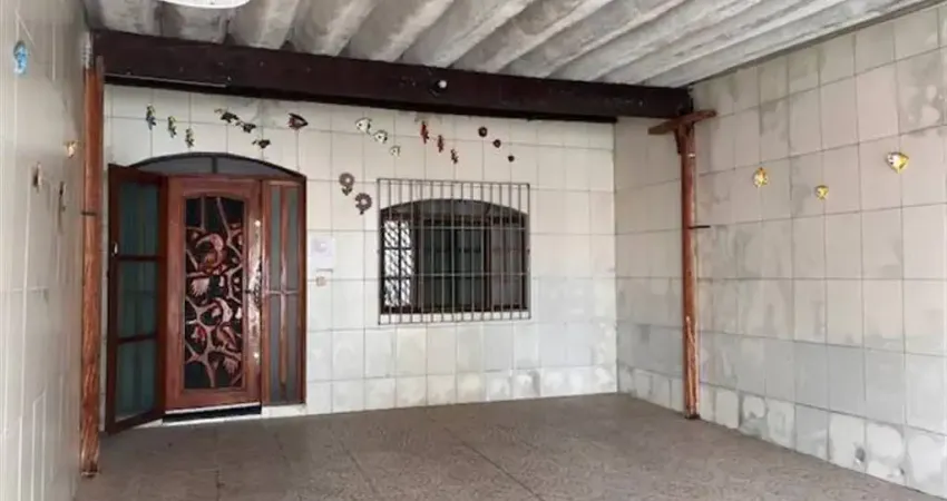 CASA TERREA REFORMADA GUILHERMINA 1 DORM, 2 VAGAS QUINTAL COM CHURRASQUEIRA DOCTS EM ORDEM