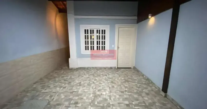 Ótima casa duplex com 2 quartos em Bangu, aceitando carta de crédito