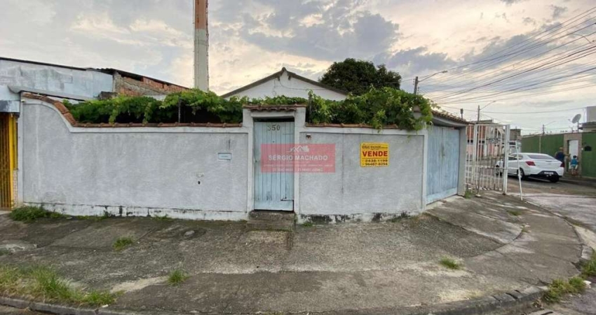 Casa linear com 3 quartos e 300 m² em Bangu, no Conjunto da Marinha