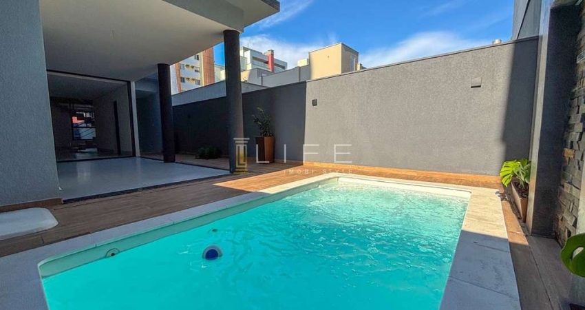 Casa com 4 quartos à venda na Rua Alvarenga Peixoto, América, Joinville