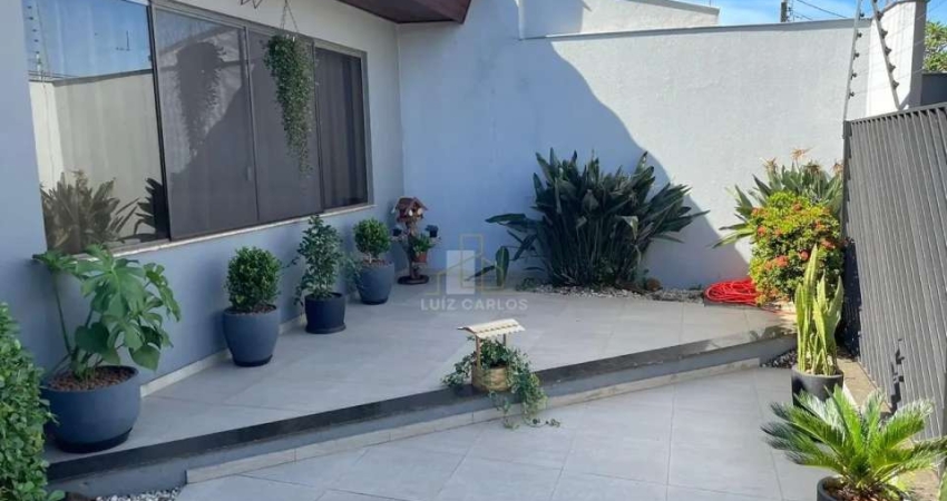 Sobrado Jd Mediterrâneo com piscina
