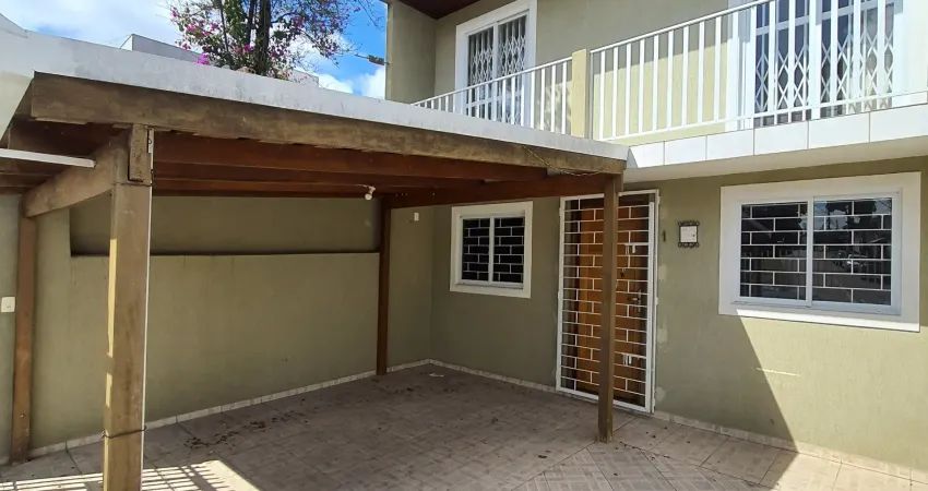 Sobrado Xaxim 3 quartos, garagem 2 carros e área gourmet 