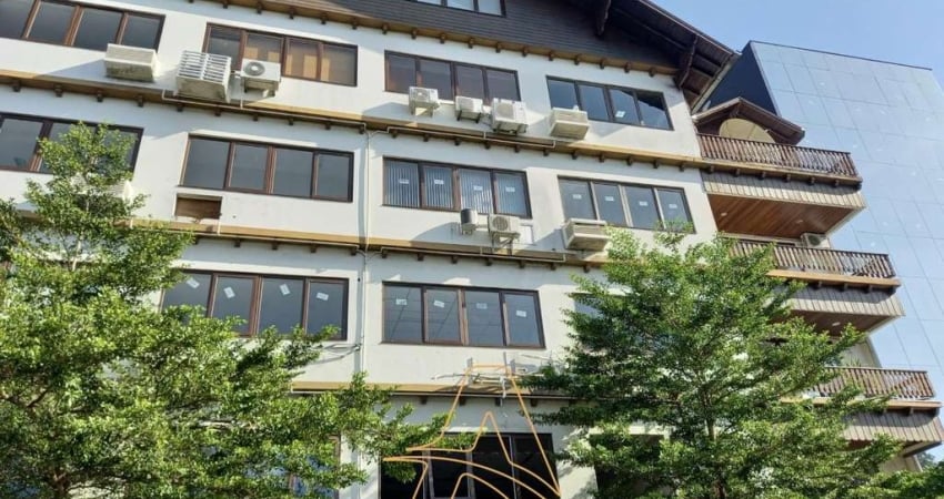 Sala Comercial Ampla para Locação no Edifício Flamingo no Centro de Blumenau