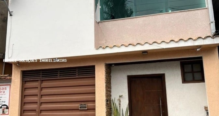 Casa com 3 quartos à venda na Rua das Esmeraldas, 380, Marilândia, Juiz de Fora