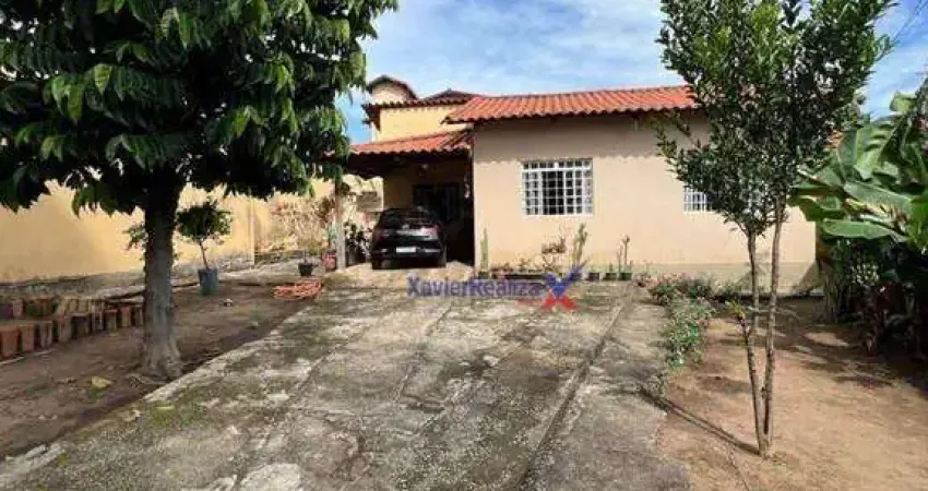 Casa com 3 dormitórios à venda por R$ 426.000,00 - Filadélfia - Betim/MG